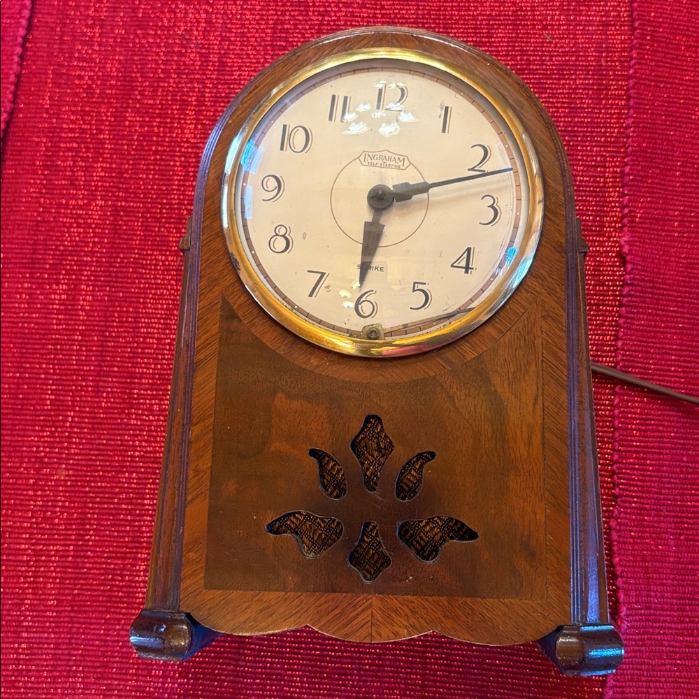 VTG Ingraham Wooden Self Starting “Strike” Mantle Parlour Chime Clock Model SSC3